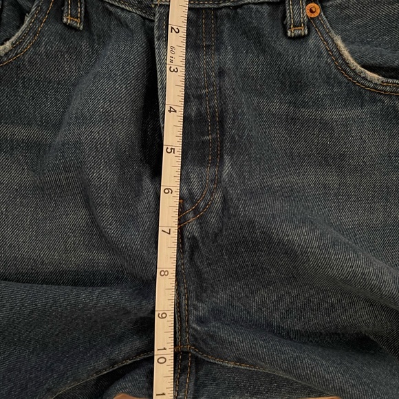 LEVI’S 501’s - Picture 5 of 9